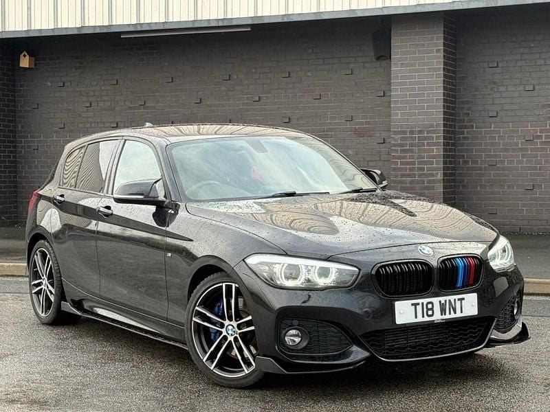 Begagnad BMW 118 M Sport 2017 Svart Halvkombi