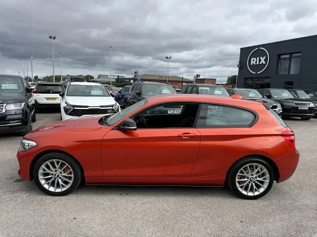 Used BMW 116 Sport Line 116 HP (85 kW) 2018 Orange Hatchback