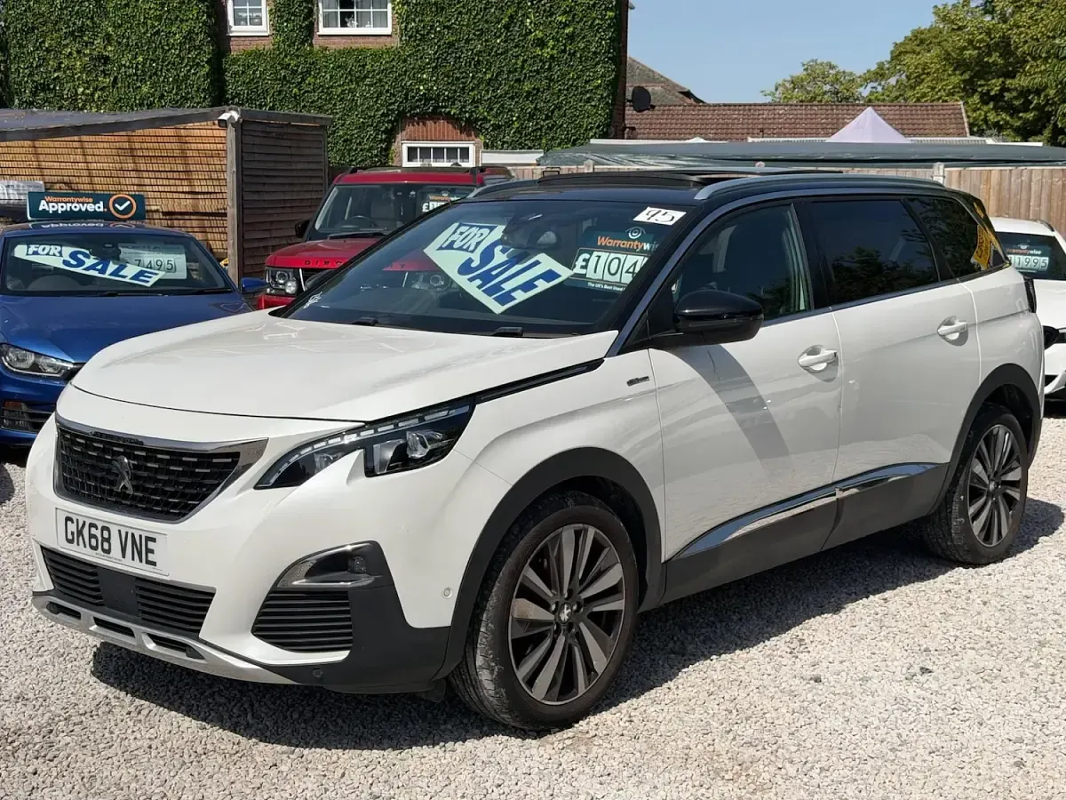 Used Peugeot 5008 Premium 2018 White SUV