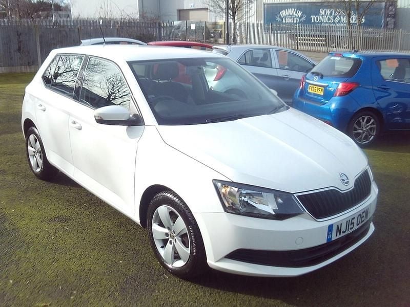 Used Skoda Fabia SE 110 HP (80 kW) 2015 White Hatchback