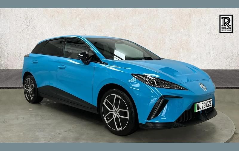 Used MG MG4 EV Trophy 150 kW (204 HP) 2023 Blue Hatchback