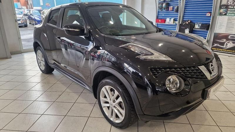 Black Used 2017 Nissan Juke N-Connecta SUV | £7,000 (Fair price) - Image 1/4