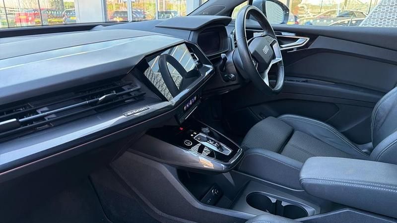 Used Audi Q4 e-tron S-Line 150 kW (204 HP) 2022 Grey SUV