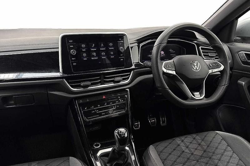 Used VW T-Roc R-line 150 HP (110 kW) 2025 Silver SUV