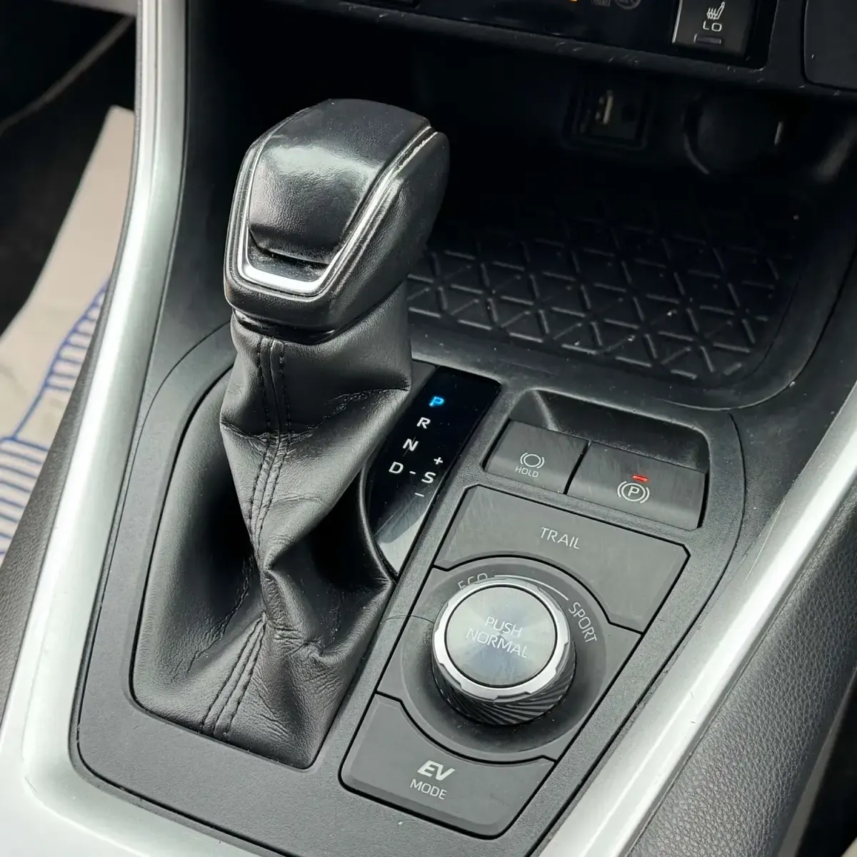 Used Toyota RAV4 Hybrid 2019 Silver SUV
