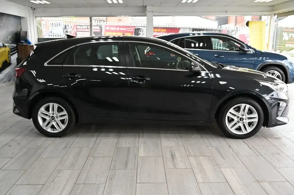 Used Kia Ceed 134 HP (98 kW) 2021 Black Hatchback