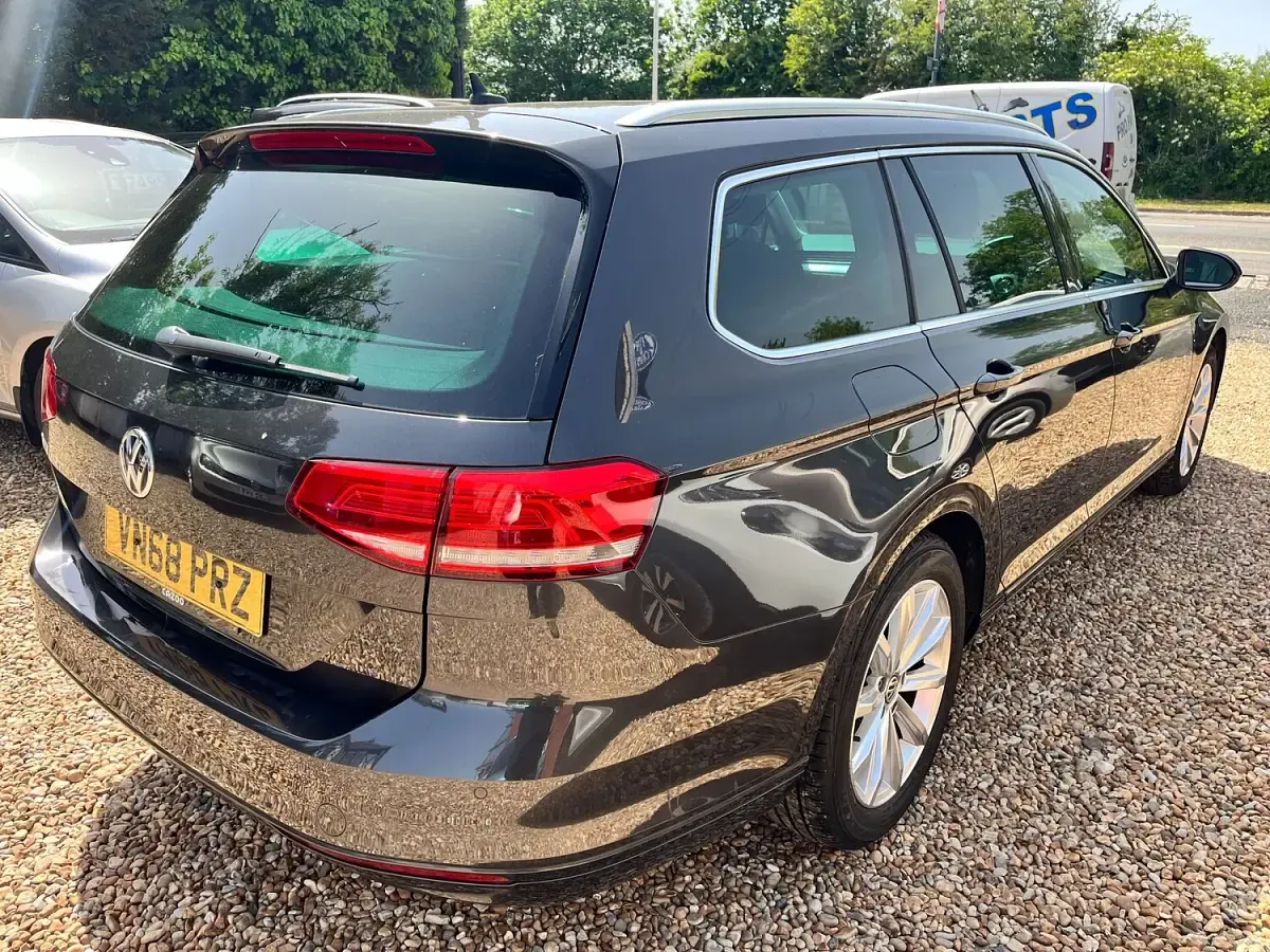 Used VW Passat Business 150 HP (110 kW) 2018 Grey Estate