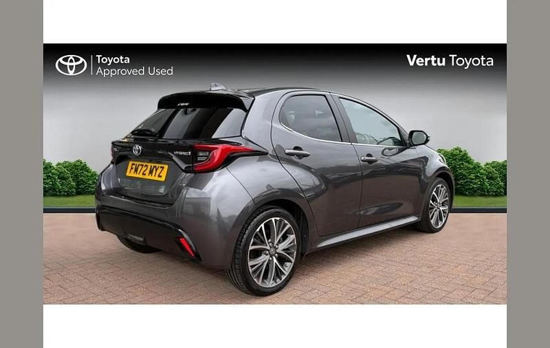Used Toyota Yaris Hybrid 116 HP (85 kW) 2023 Grey Hatchback