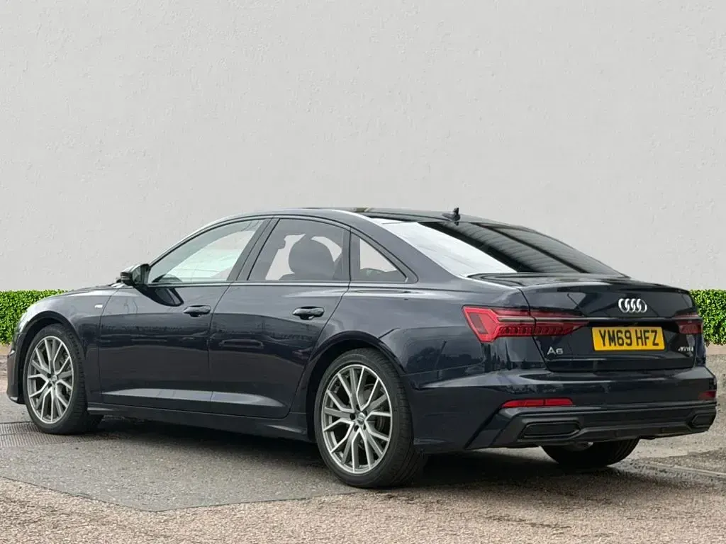 Used Audi A6 Black Edition 204 HP (150 kW) 2020 Blue Sedan