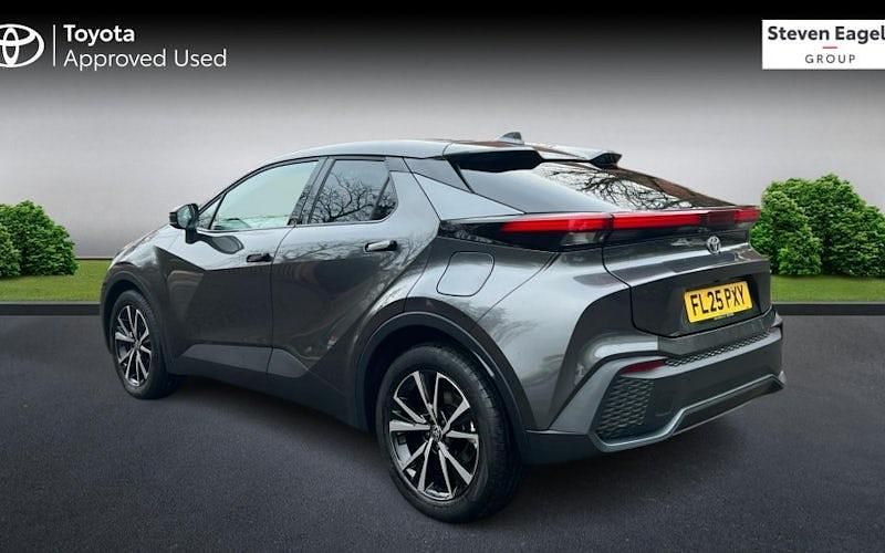 Used Toyota C-HR Design 140 HP (102 kW) 2025 SUV