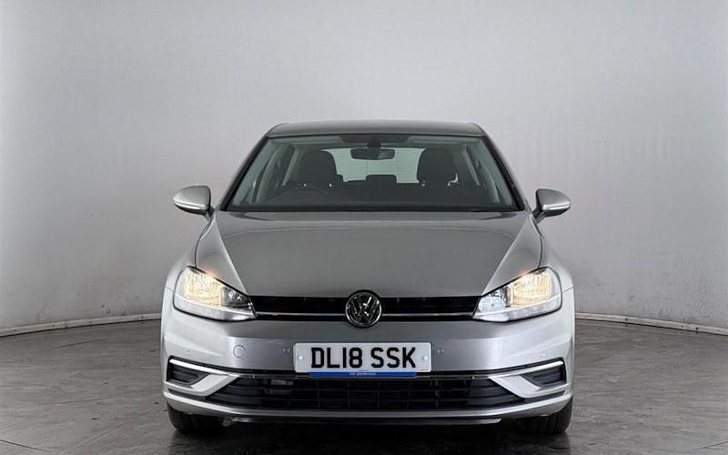 Used VW Golf VII SE 125 HP (91 kW) 2018 Silver Hatchback