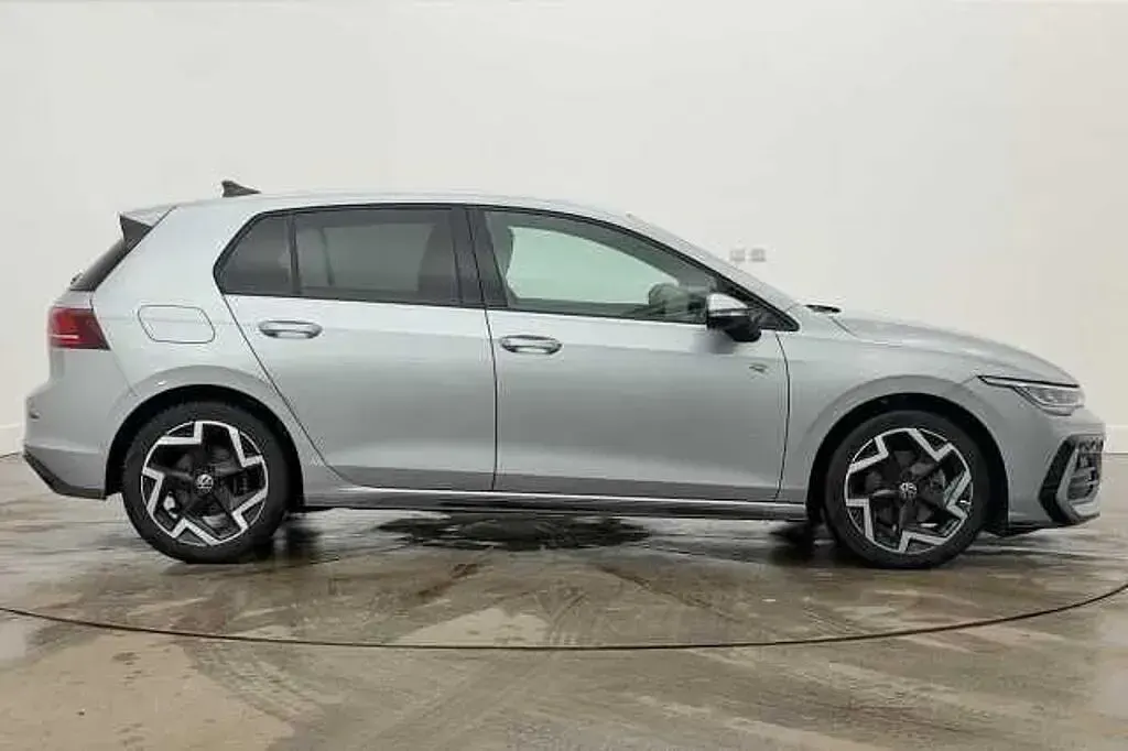 Used VW Golf VIII 150 HP (110 kW) 2025