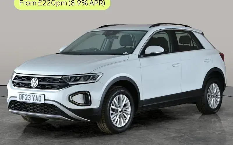 Used VW T-Roc Life 110 HP (80 kW) 2024 SUV