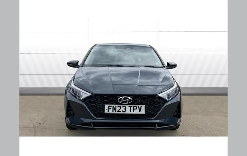 Used Hyundai i20 Premium 99 HP (72 kW) 2023 Grey Hatchback