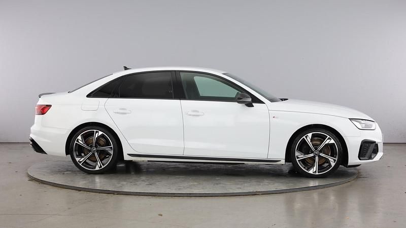 Used Audi A4 Black Edition 150 HP (110 kW) 2022 White Sedan
