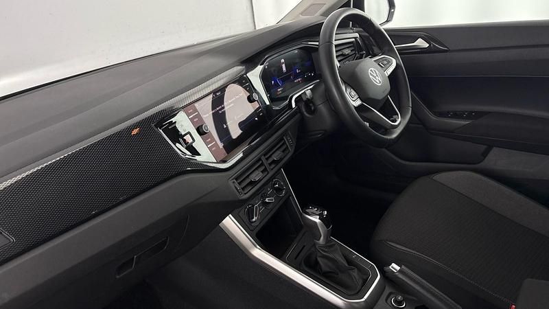 Used VW Polo Life 95 HP (69 kW) 2023 Black Hatchback