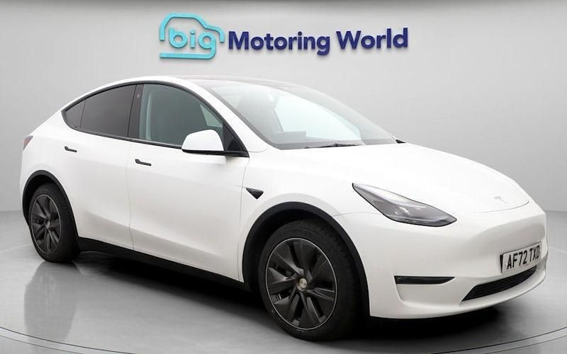 Used 2025 Tesla Model Y Long Range AWD SUV | £23,400 (Super price) - Image 1/4