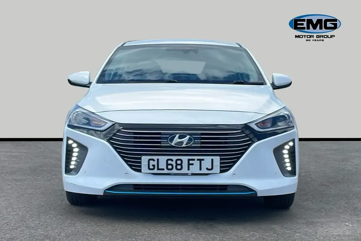 Used Hyundai Ioniq Premium SE 141 HP (103 kW) 2018 White Hatchback