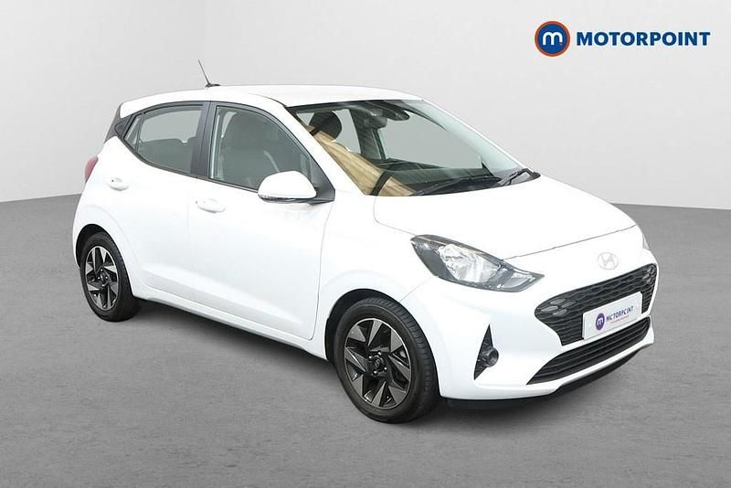 White Used 2023 Hyundai i10 Advanced Hatchback | £12,149 (Good price) - Image 1/4