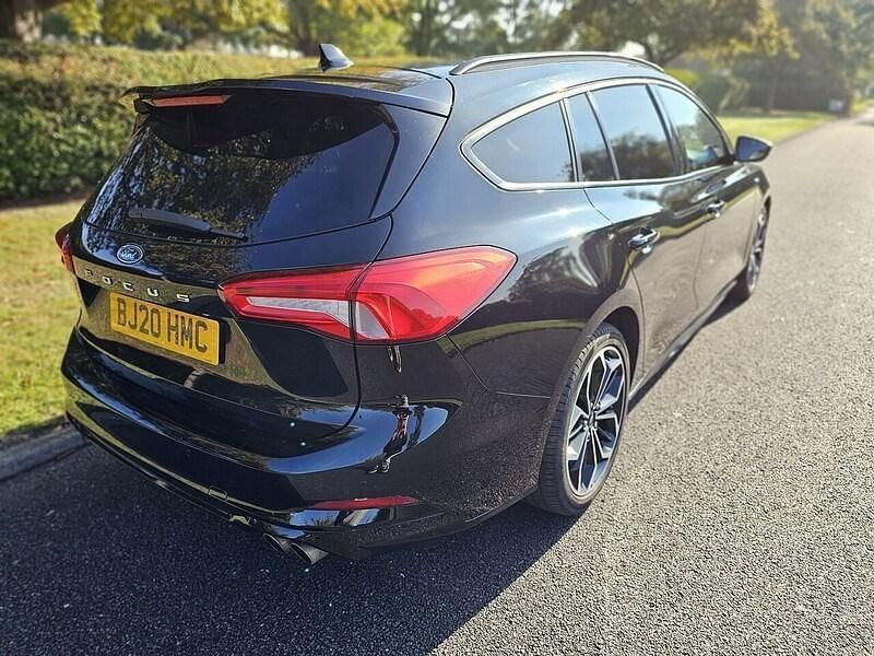 Używany Ford Focus ST-Line X 120 KM (88 kW) 2020 Czarny Kombi