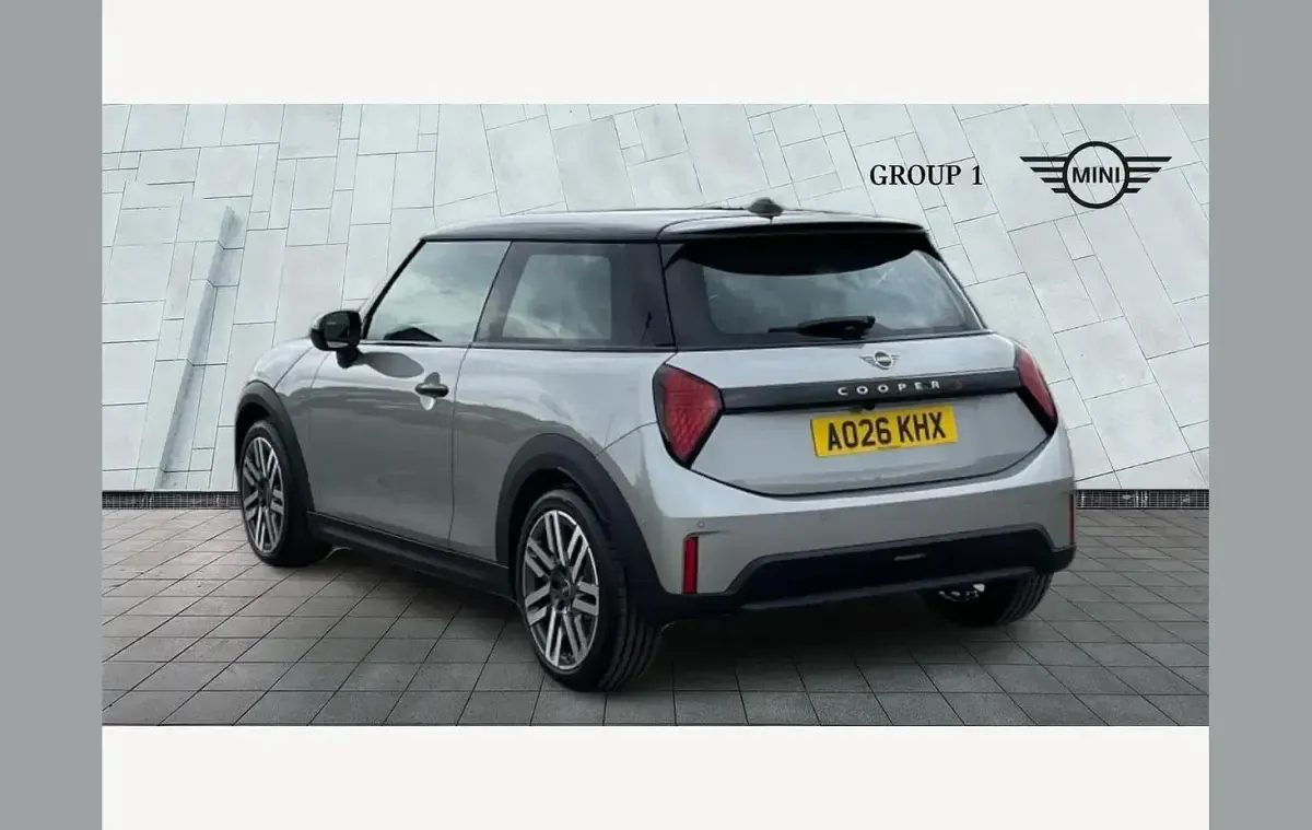 New Mini Cooper Classic 150 kW (204 HP) 2026 Silver Hatchback