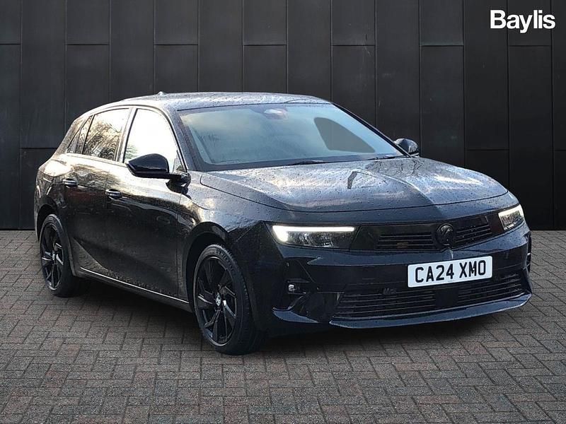 Black Used 2024 Vauxhall Astra Hatchback | £18,895 (Fair price) - Image 1/3