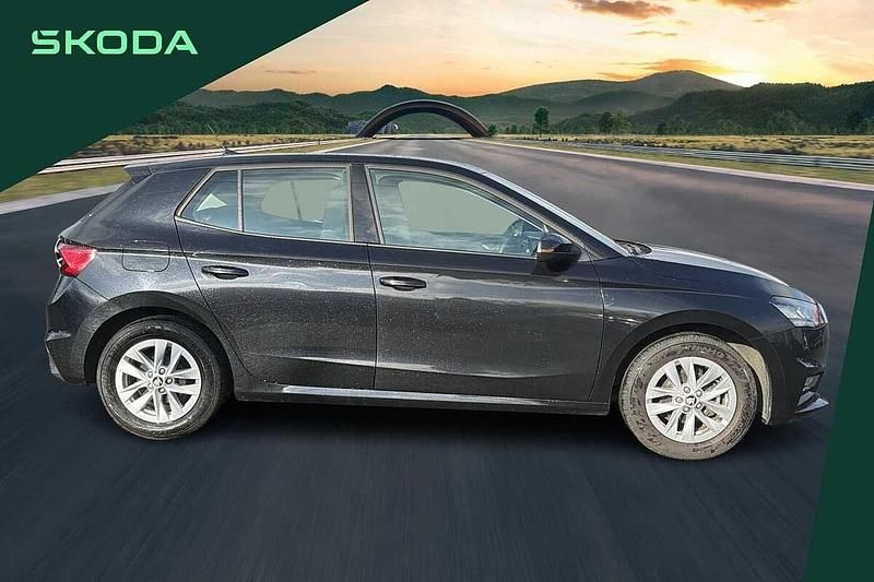 Used Skoda Fabia SE 70 HP (51 kW) 2025 Black magic pearl effect Hatchback