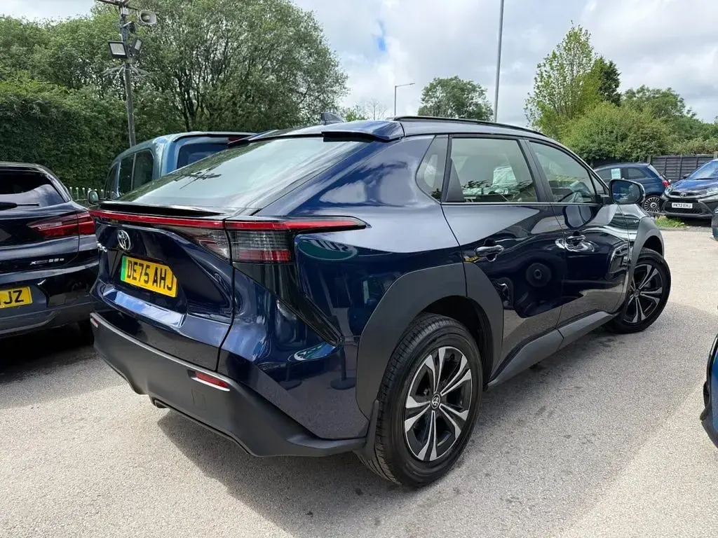 Used Toyota bZ4X PURE 150 kW (204 HP) 2025 Blue SUV