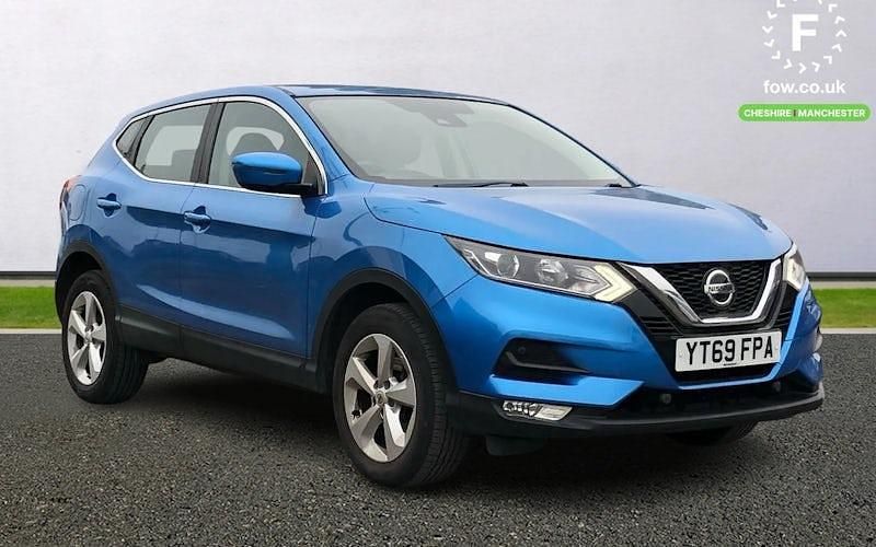 Blue Used 2018 Nissan Qashqai Acenta Premium SUV | £11,899 (Fair price) - Image 1/4