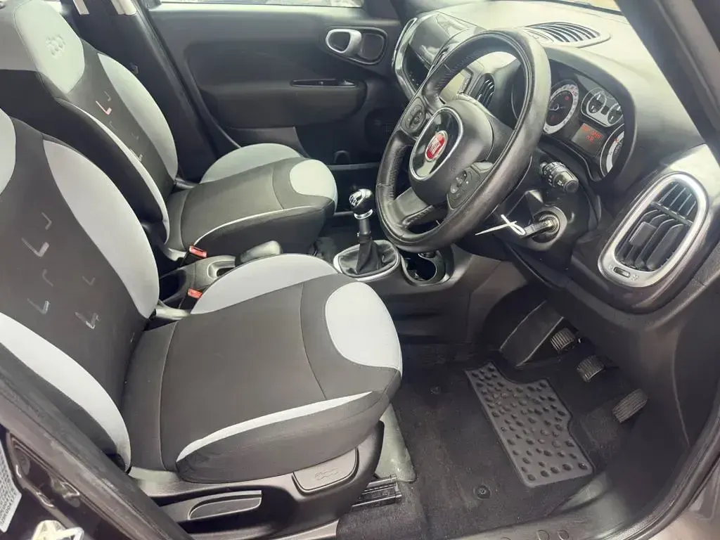 Used Fiat 500L Pop Star 95 HP (69 kW) 2015 Grey MPV