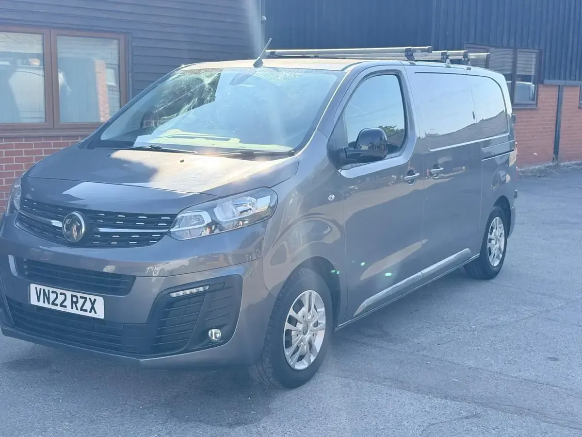 Used Vauxhall Vivaro Sportive 120 HP (88 kW) 2022 Grey MPV