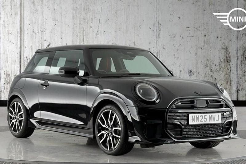 Used Mini Cooper Sport 204 HP (150 kW) 2025 Hatchback