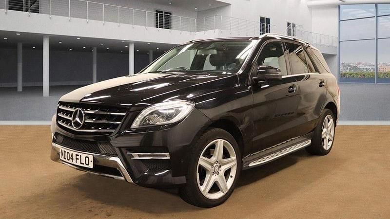 Black Used 2015 Mercedes ML250 AMG line SUV | £13,499 (Fair price) - Image 1/4