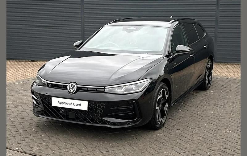 Used VW Passat R-line 272 HP (200 kW) 2025 Black Estate