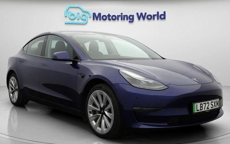 Blue Used 2022 Tesla Model 3 Long Range AWD Sedan | £21,100 (Fair price) - Image 1/4