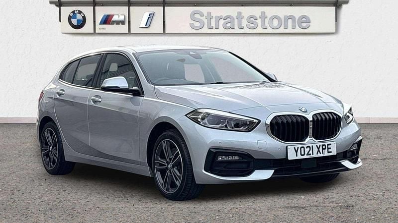 Used BMW 118 Sport Line 134 HP (98 kW) 2021 Silver Hatchback