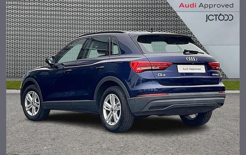 Begagnad Audi Q3 Design 147 HK (108 kW) 2022 Blå SUV