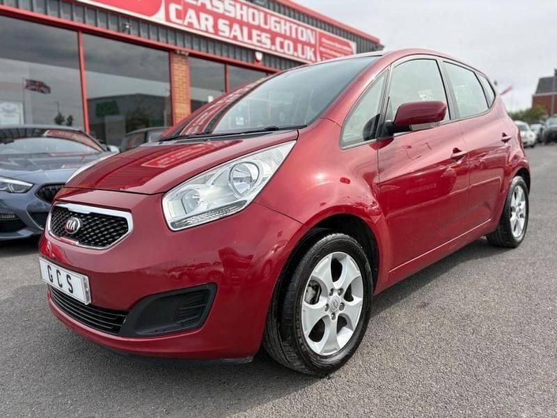 Red Used 2014 Kia Venga Hatchback | £6,990 (Expensive) - Image 1/2