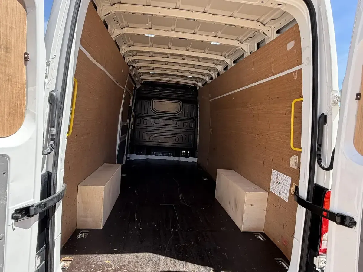 Used MAN TGE 138 HP (101 kW) 2020 White Van