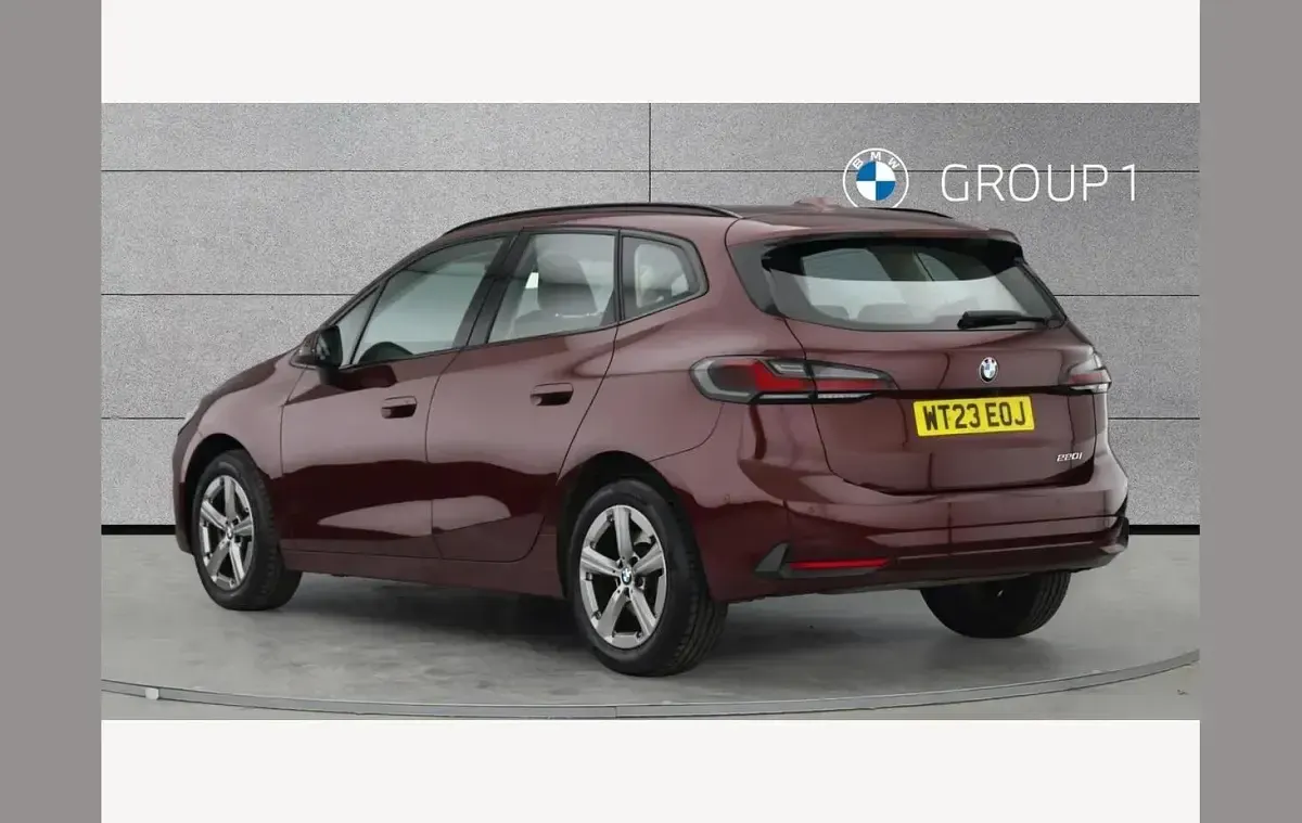 Used BMW 220 Sport Line 154 HP (113 kW) 2023 Red Hatchback