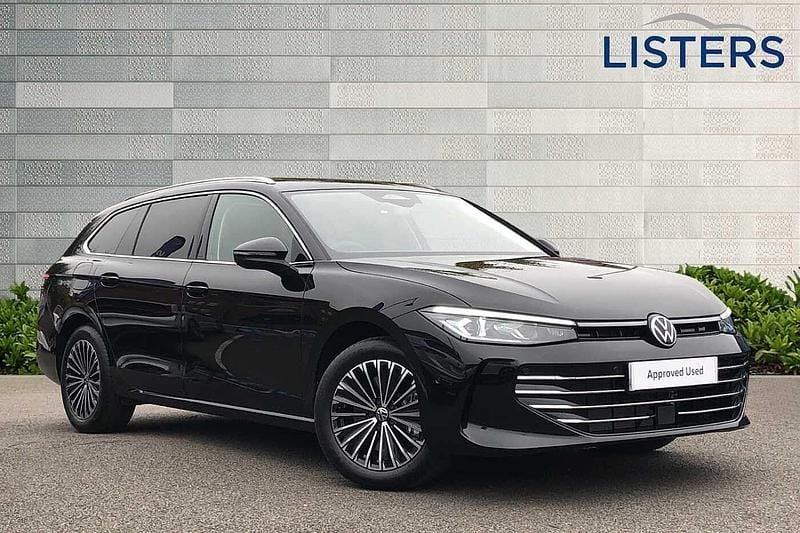 Black Used 2024 VW Passat Elegance Estate | £36,990 - Image 1/4