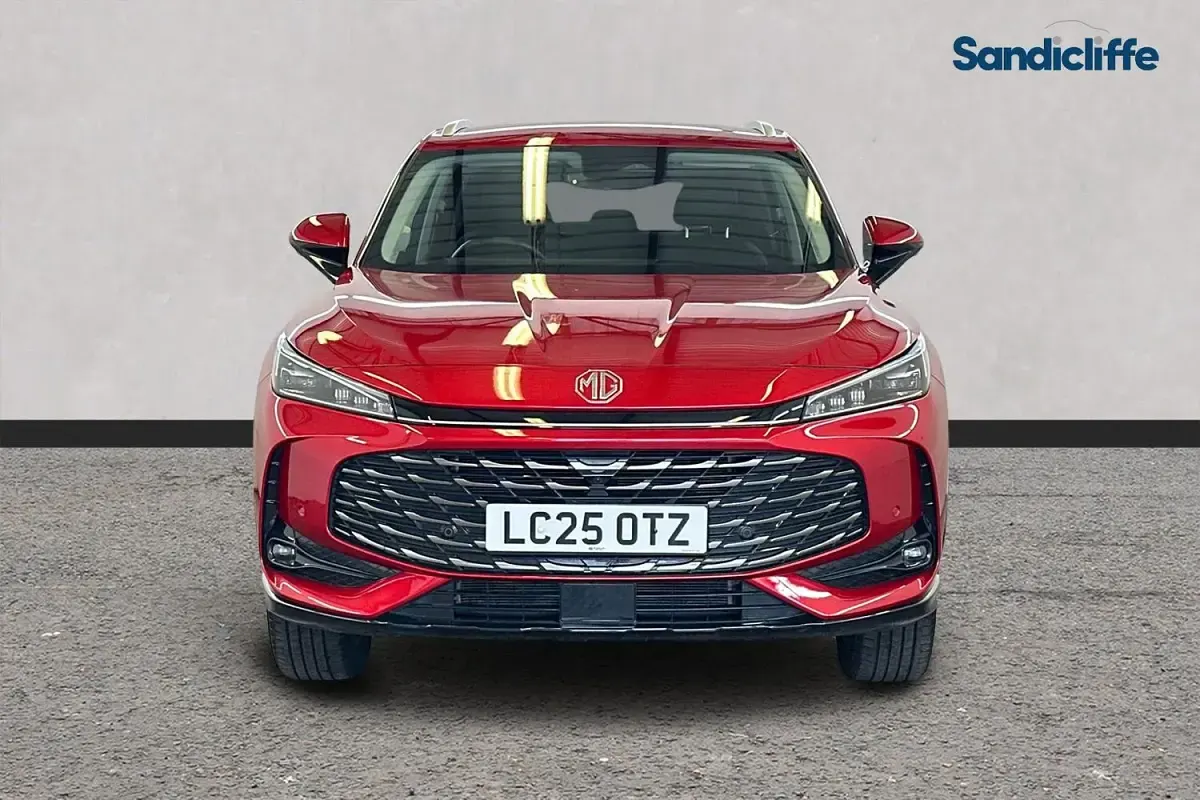 Used MG HS Trophy 170 HP (125 kW) 2024 Tri coat  dynamic red SUV