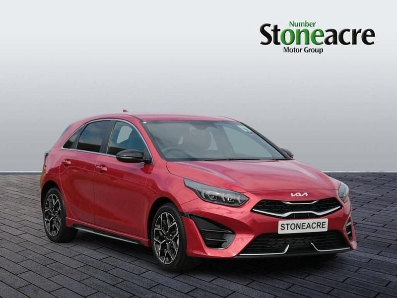 Red New 2025 Kia Ceed GT-Line Hatchback | £18,995 (Fair price) - Image 1/4