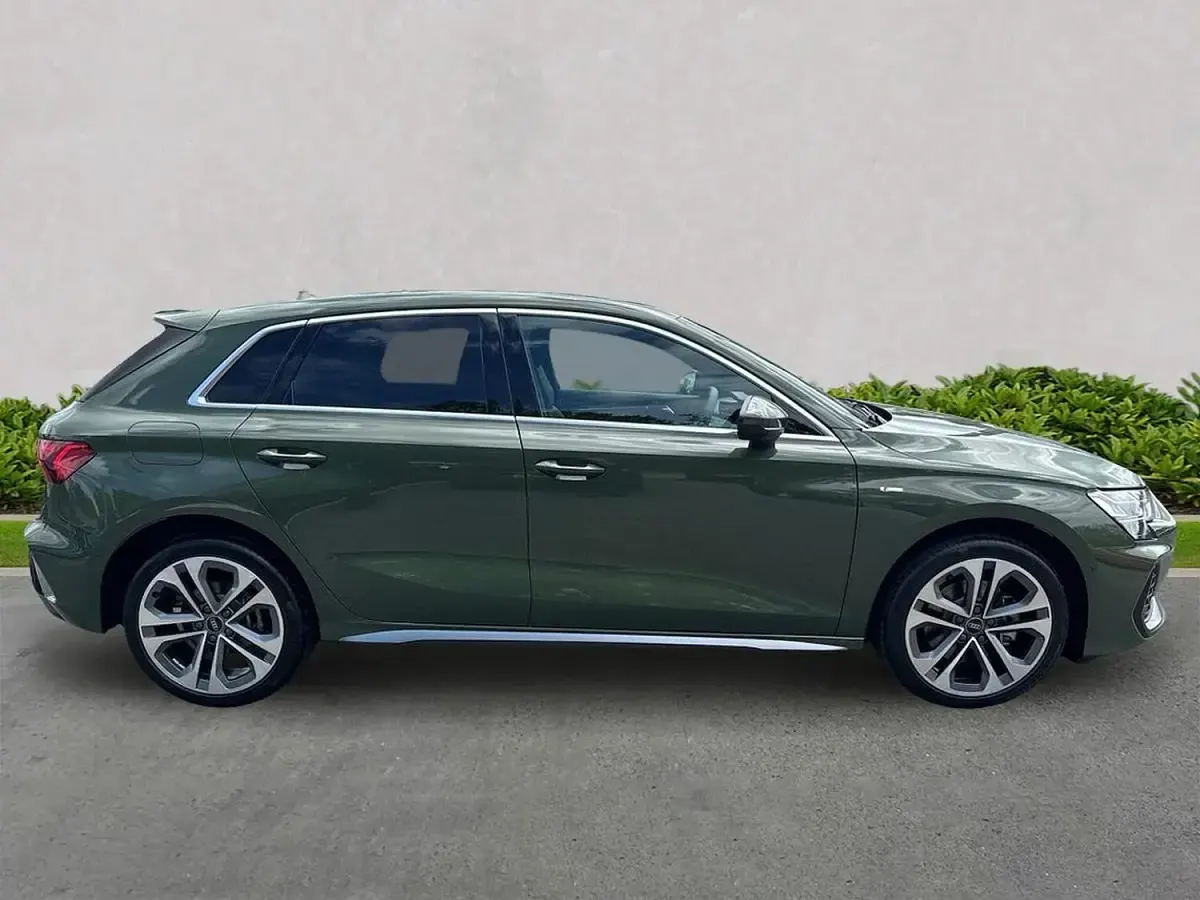 Used Audi A3 Sportback S-Line 204 HP (150 kW) 2026 Green Hatchback