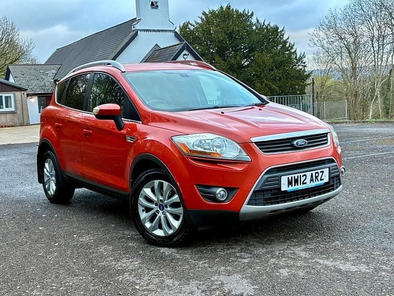 Used Ford Kuga Titanium 160 HP (117 kW) 2012 Red SUV
