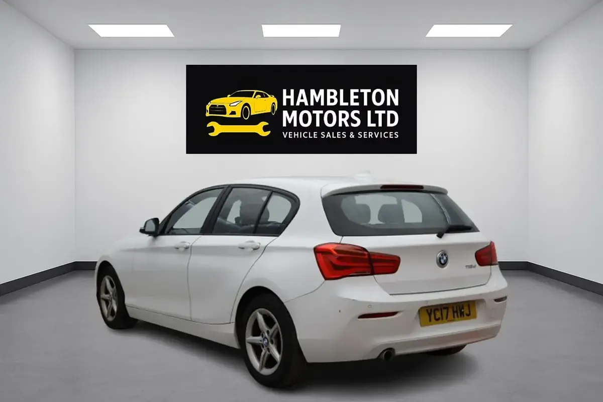 Used BMW 116 Efficient Dynamics 114 HP (83 kW) 2017 White Hatchback