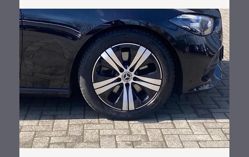 Begagnad Mercedes C220 196 HK (144 kW) 2022 Svart Sedan