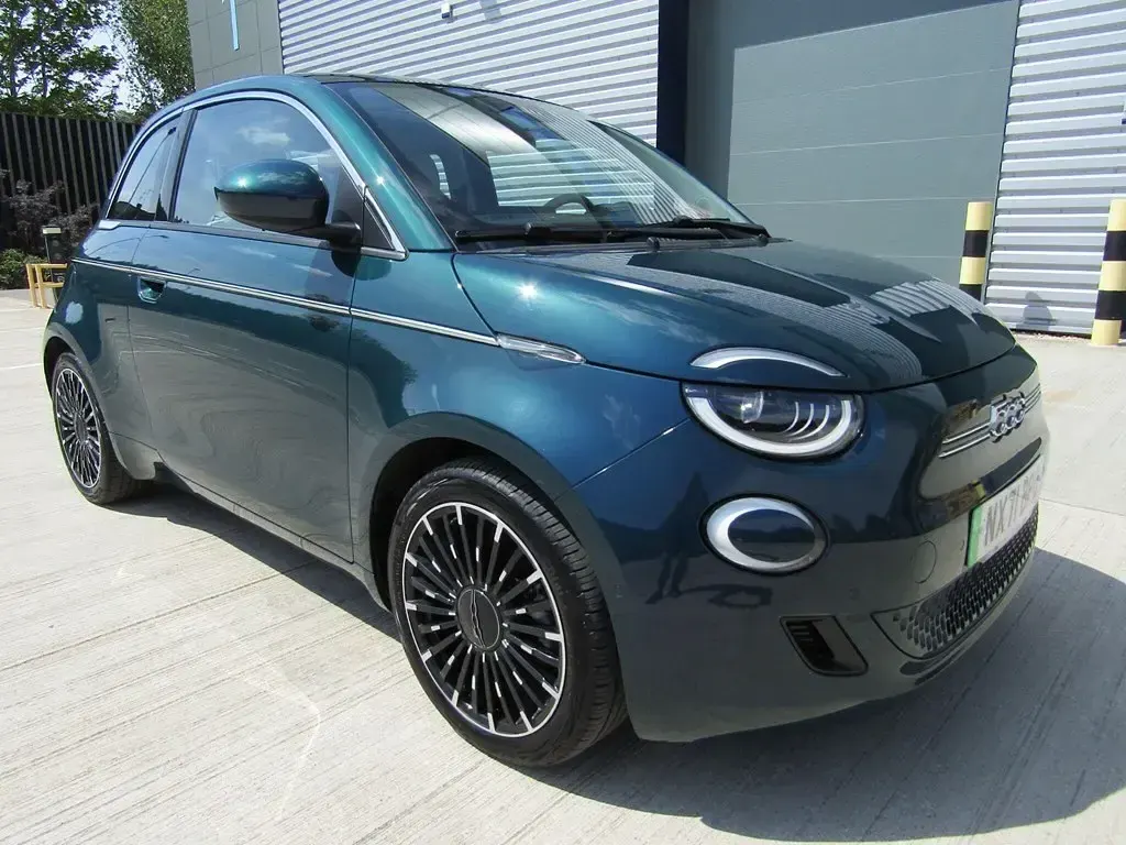 Used Fiat 500e La Prima 41 kW (57 HP) 2022 Hatchback