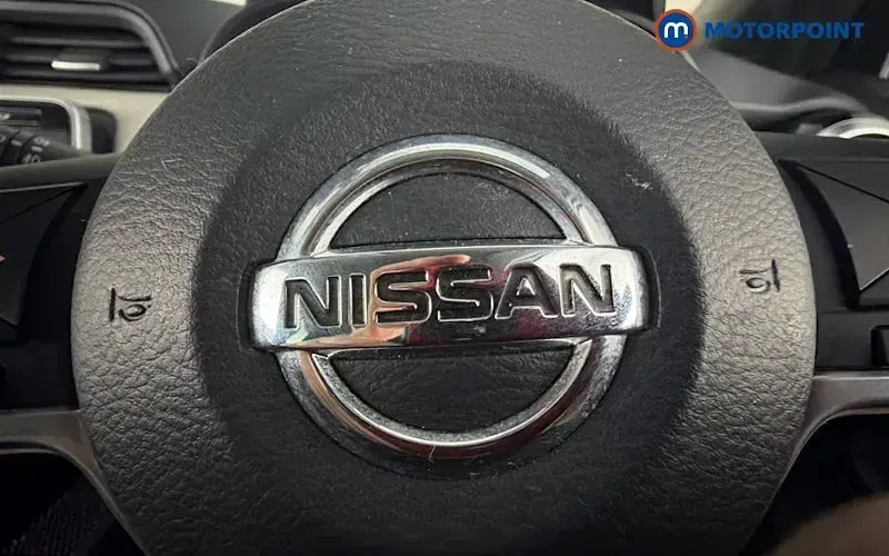 Used Nissan Micra N-Connecta 90 HP (66 kW) 2017 Grey Hatchback