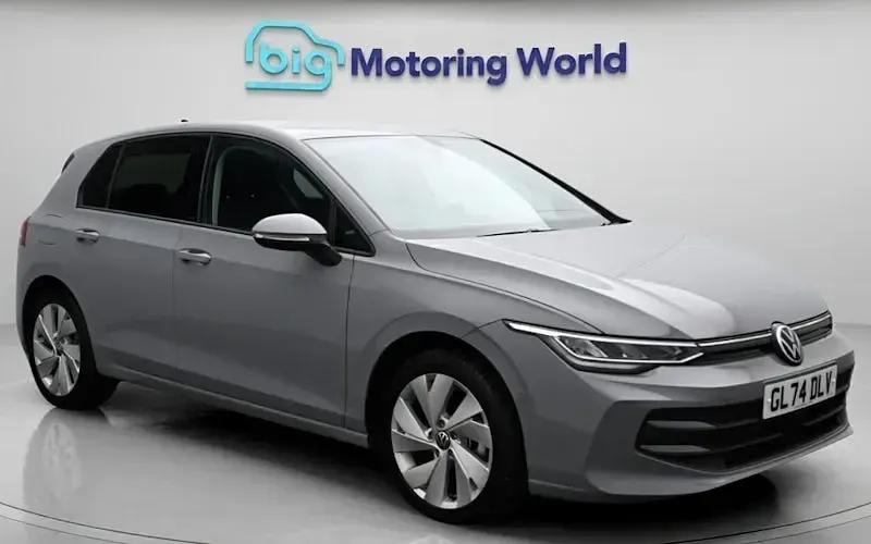 Second-hand VW Golf VIII Match 150 CP (110 kW) 2026 Hatchback